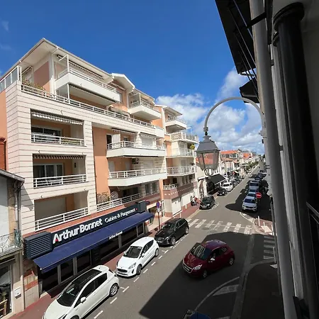 Centre : T2 Avec Parking, Loggia Et Proche - Fr-1-319-566 *