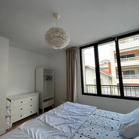 Centre : T2 Avec Parking, Loggia Et Proche - Fr-1-319-566 * Arcachon